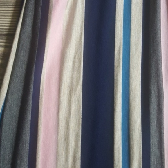 Stripe Maxi Dress with  pockets - Picture 2 of 3